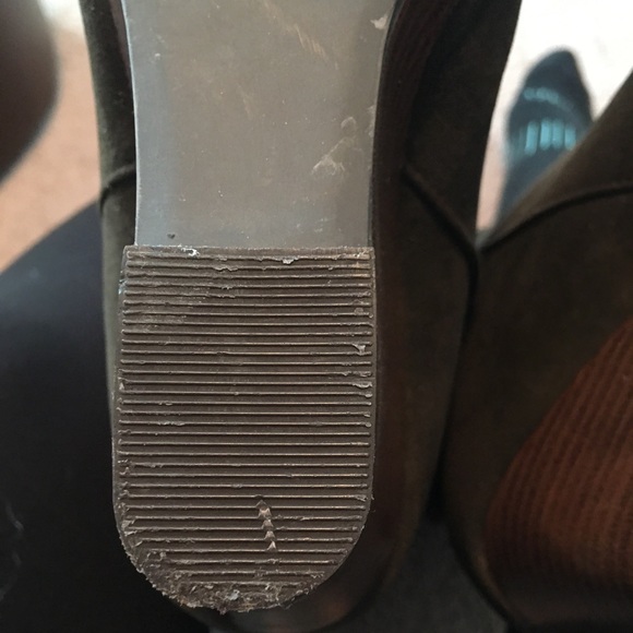 Women’s Brown Suede Rampage Swift 1 Wedge Boot, Size 8 1/2 - Picture 10 of 10